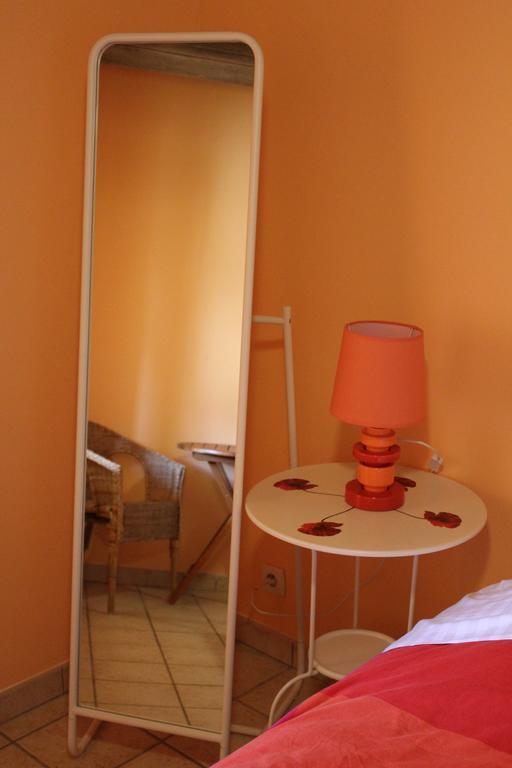 Ferme De La Corbette Bed & Breakfast Cluny Cameră foto