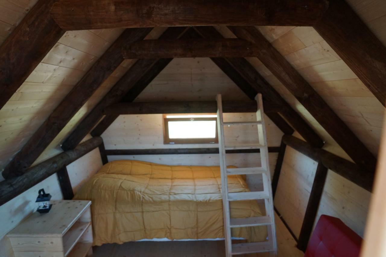 Ferme De La Corbette Bed & Breakfast Cluny Exterior foto